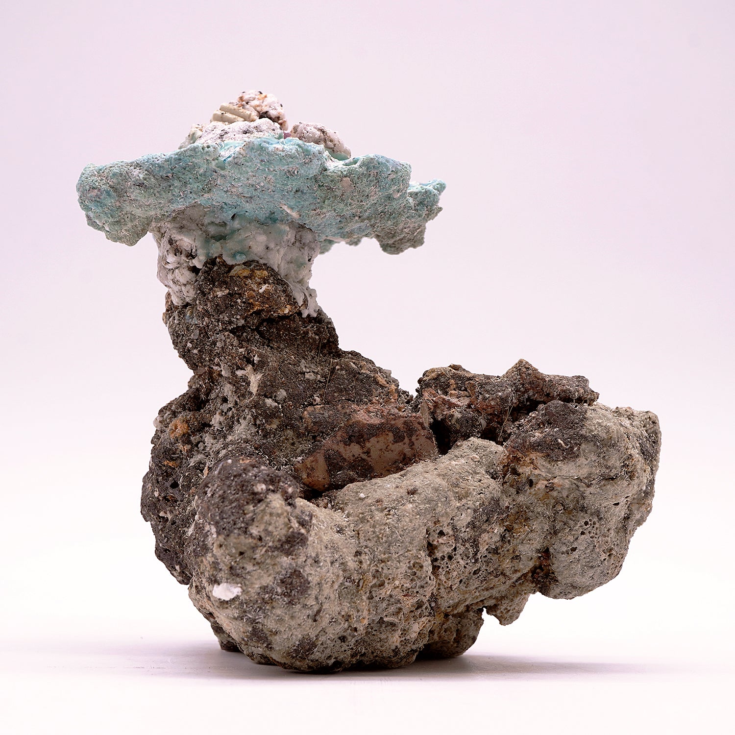 木ノ戸久仁子　タワーの石　KNKOB019