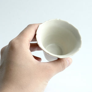 谷口晋也　輪花煎茶碗（白磁）　TGSCP010