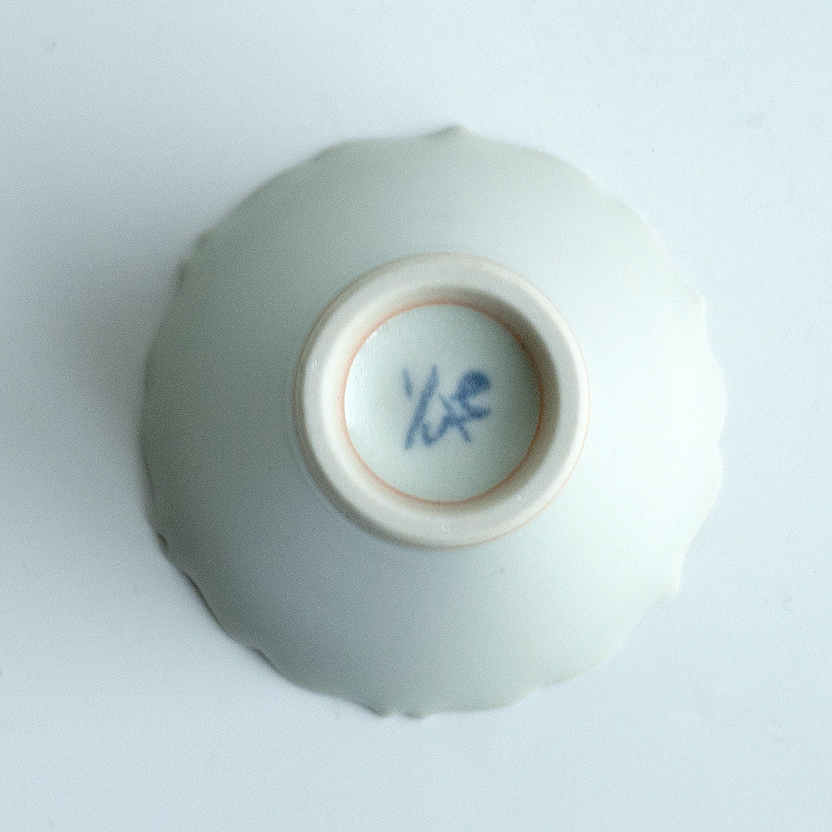 谷口晋也　輪花煎茶碗（白磁）　TGSCP013